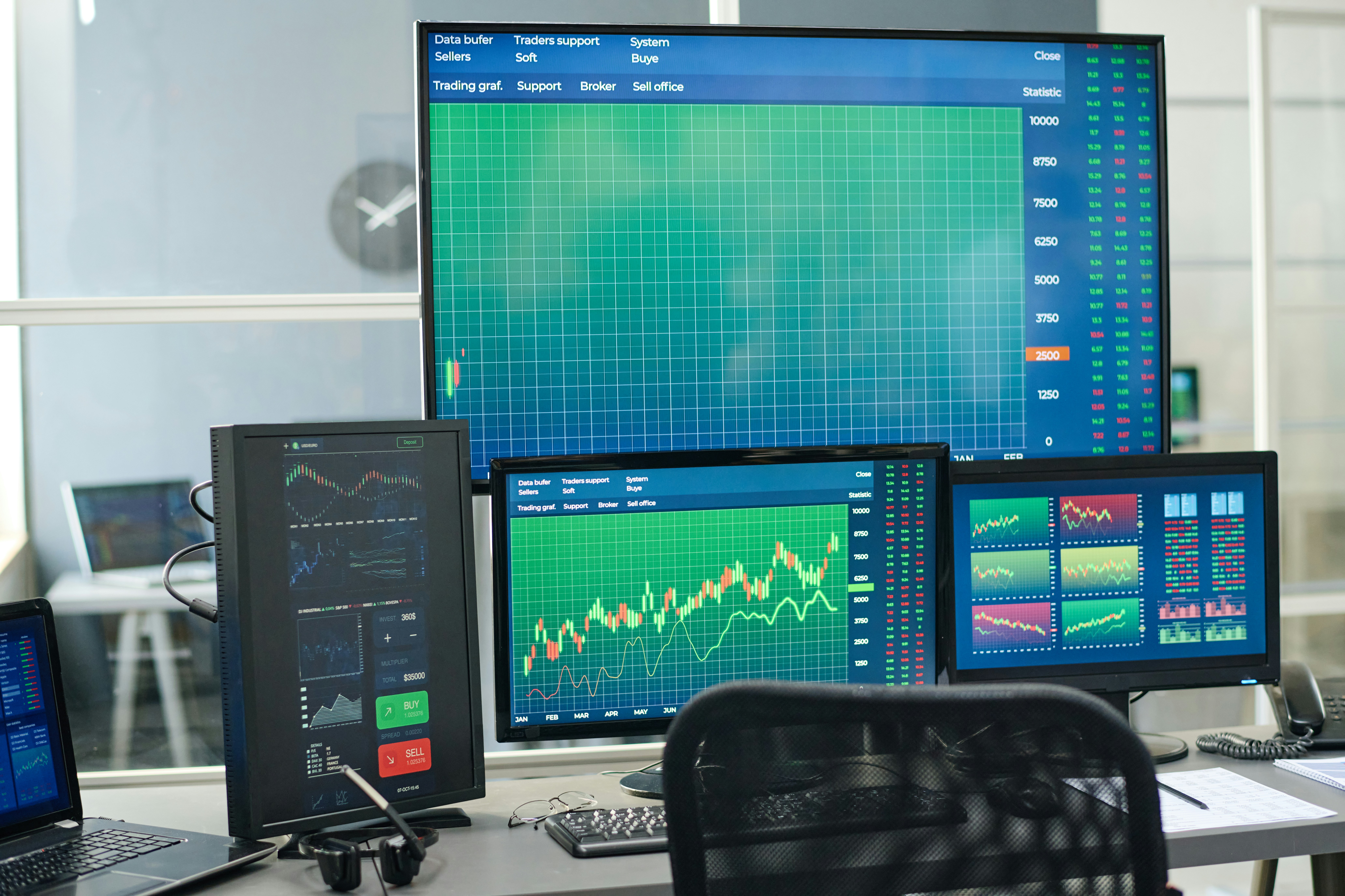 Analyzing the Latest Trends in Tech Stocks